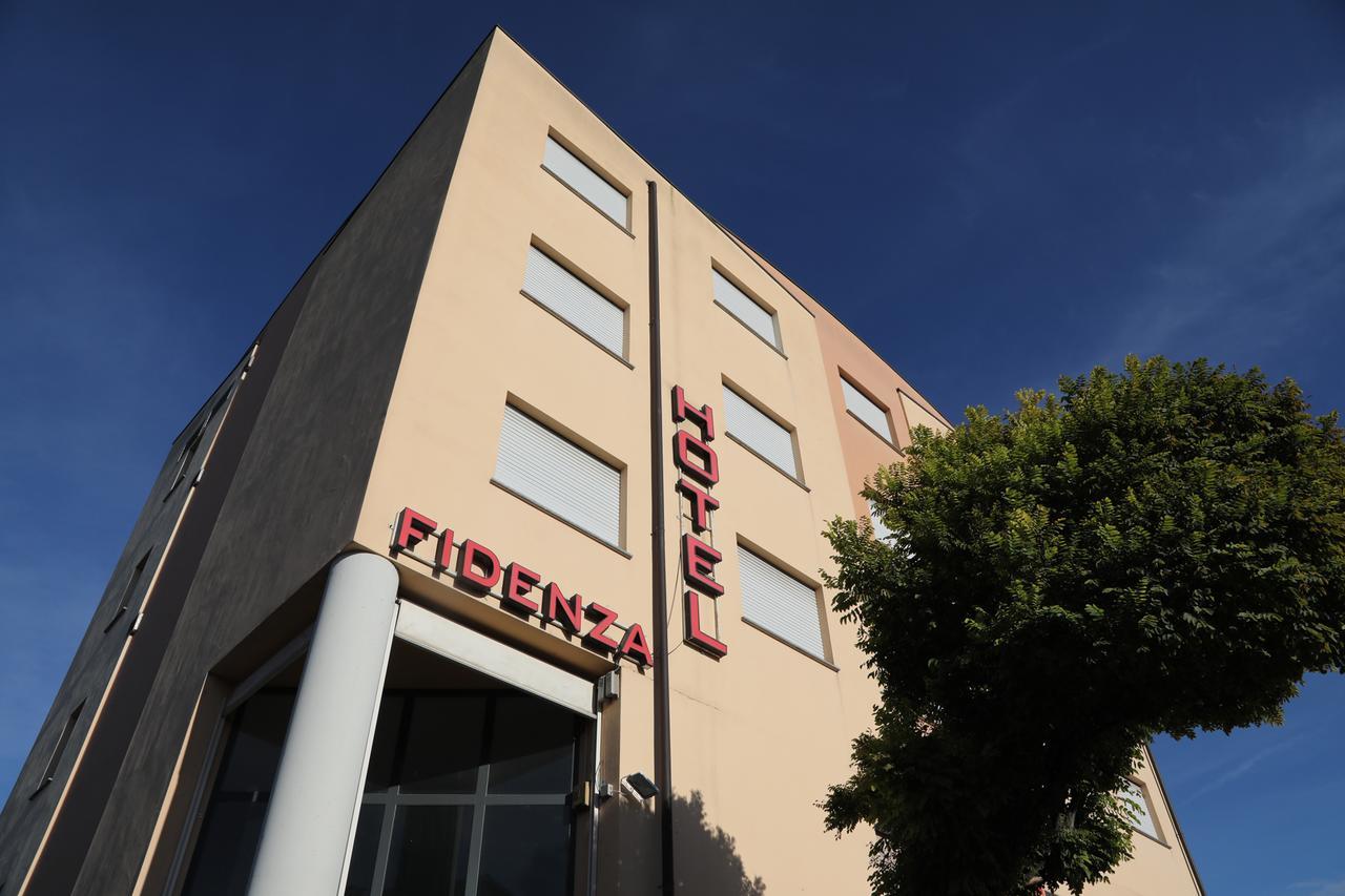 Hotel Fidenza Exteriör bild